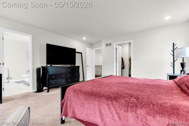8401 Sharon Drive, White Lake, MI 48386