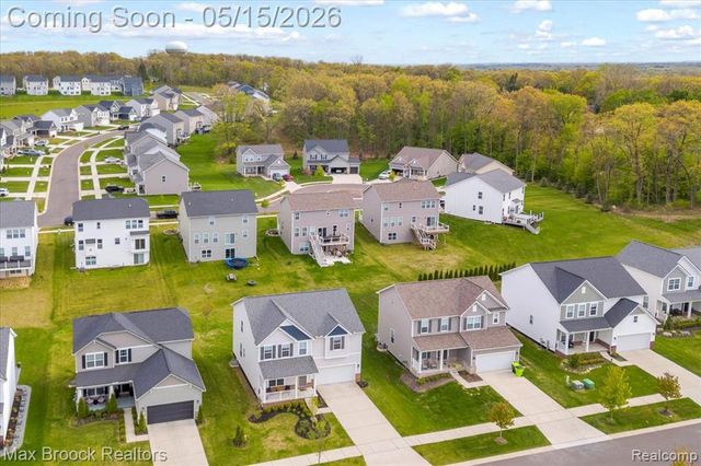 8401 Sharon Drive, White Lake, MI 48386