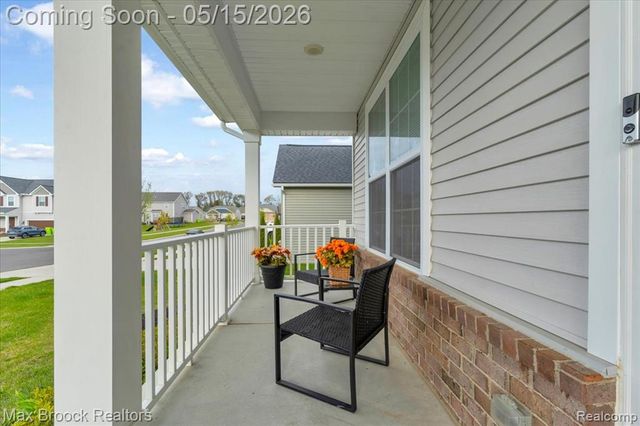 8401 Sharon Drive, White Lake, MI 48386