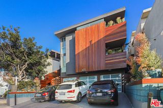 472 Rosecrans Avenue, Manhattan Beach, CA 90266