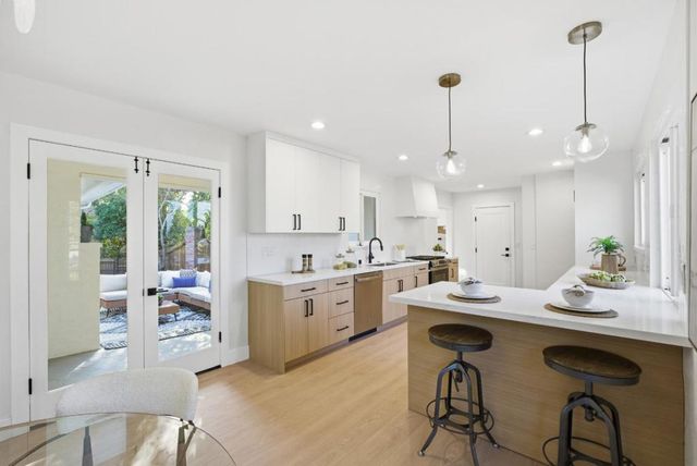 3062 Hillside Drive, Burlingame, CA 94010