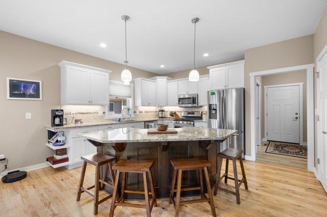 2484 Woodstone Lane SW, Rochester, MN 55902