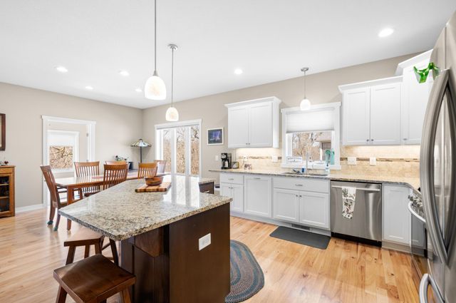 2484 Woodstone Lane SW, Rochester, MN 55902