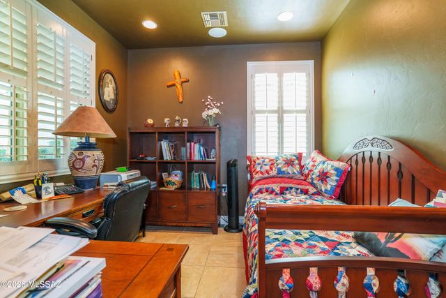 10253 S Black Surrey Drive, Vail, AZ 85641