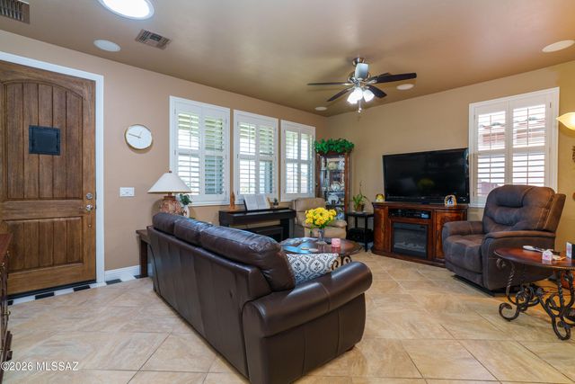 10253 S Black Surrey Drive, Vail, AZ 85641