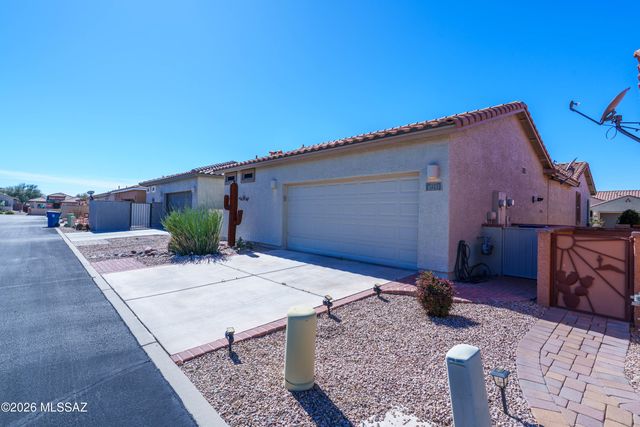 10253 S Black Surrey Drive, Vail, AZ 85641