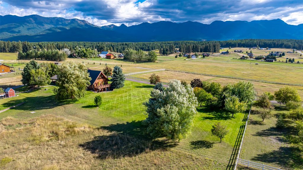 369 La Brant Road, Kalispell, MT 59901 photo 2