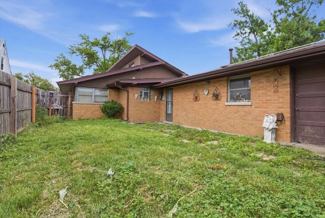 1556 Heidorn Avenue, Westchester, IL 60154