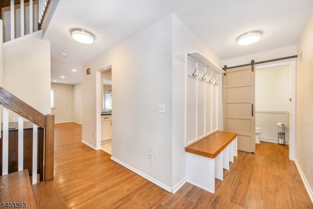 44 Littlewood Ct, Wayne Twp., NJ 07470