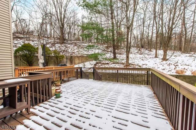 44 Littlewood Ct, Wayne Twp., NJ 07470