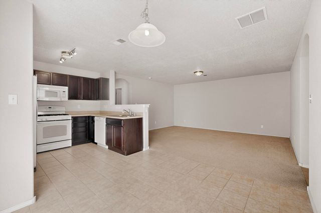 3105 Erratic Street SW, Albuquerque, NM 87121