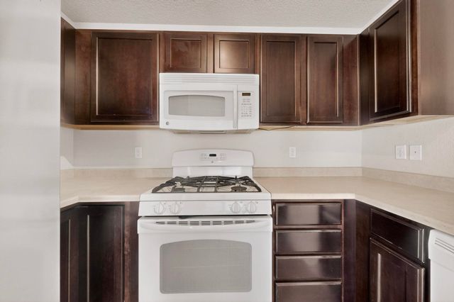 3105 Erratic Street SW, Albuquerque, NM 87121