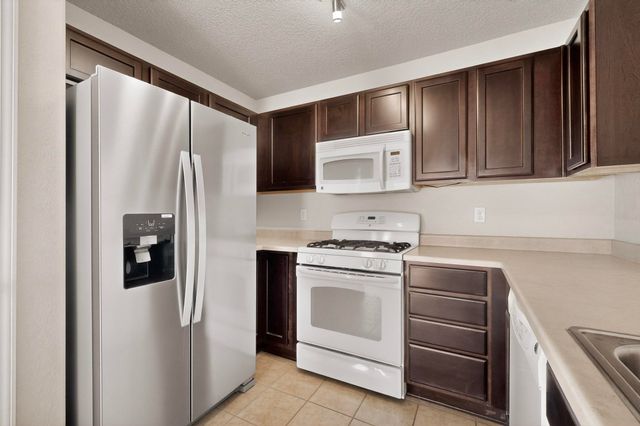 3105 Erratic Street SW, Albuquerque, NM 87121