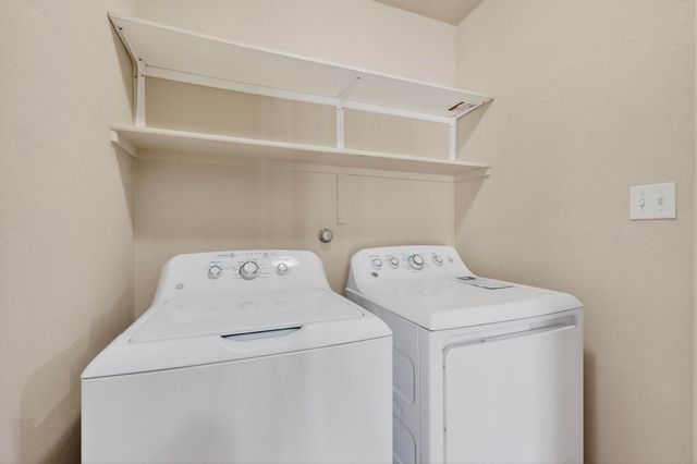 3105 Erratic Street SW, Albuquerque, NM 87121