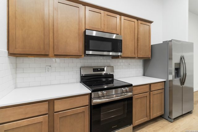 15507 BANKS CV, San Antonio, TX 78253