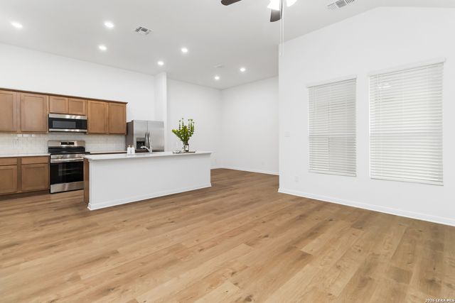 15507 BANKS CV, San Antonio, TX 78253
