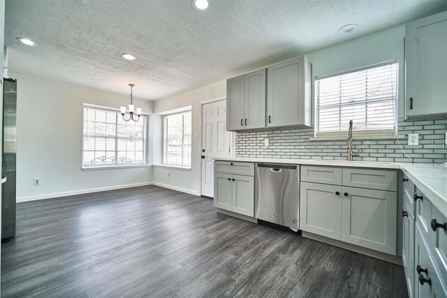 11011 Landsbury Court, Houston, TX 77099