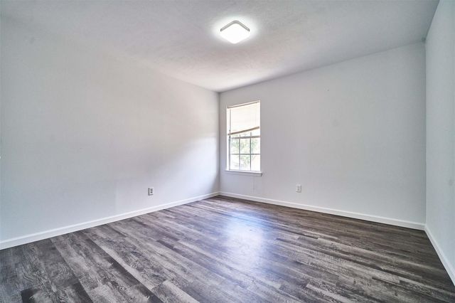 11011 Landsbury Court, Houston, TX 77099