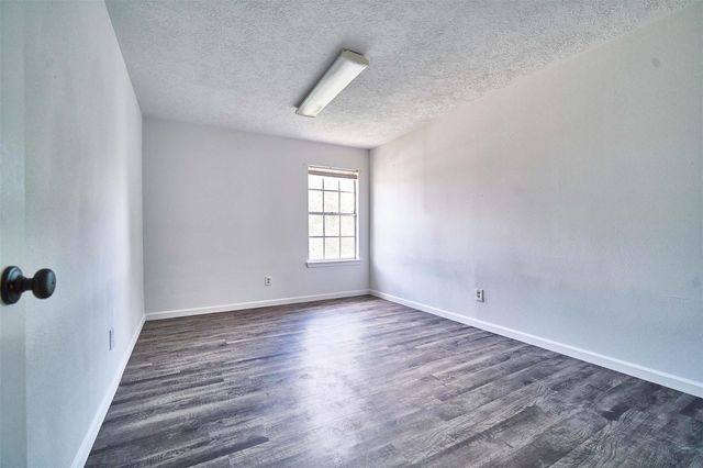 11011 Landsbury Court, Houston, TX 77099