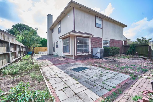 11011 Landsbury Court, Houston, TX 77099