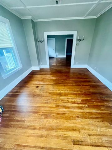 14 Merrill 2, Lynn, MA 01902