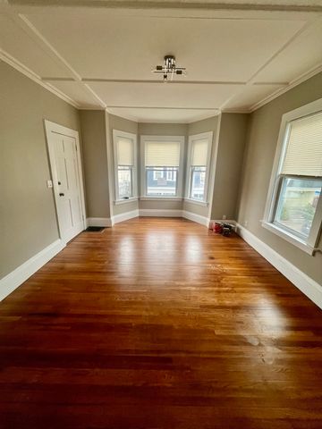 14 Merrill 2, Lynn, MA 01902