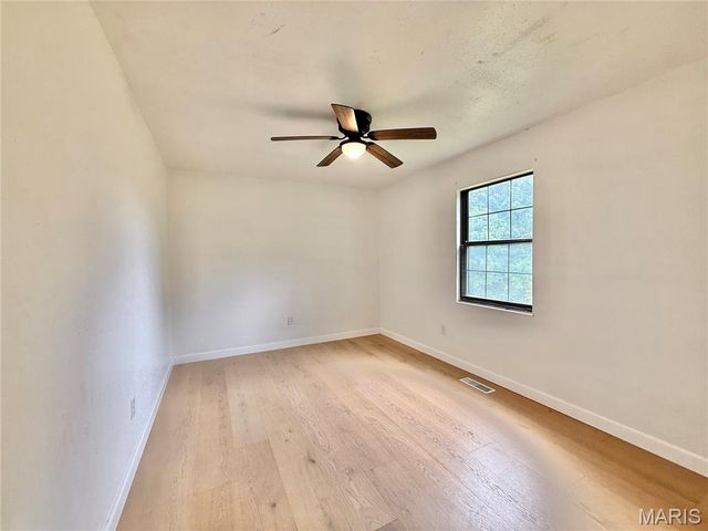 100 Pelican Drive, Park Hills, MO 63601