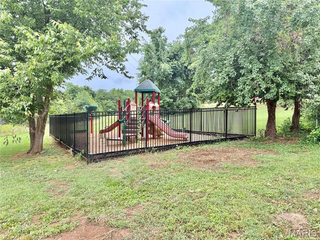100 Pelican Drive, Park Hills, MO 63601