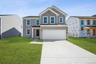 378 Edge Brook, Holly Township, MI 48442