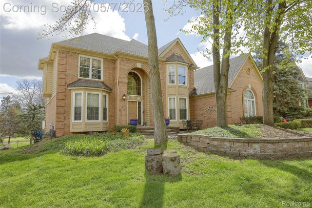 2007 Mapleridge Road, Rochester Hills, MI 48309