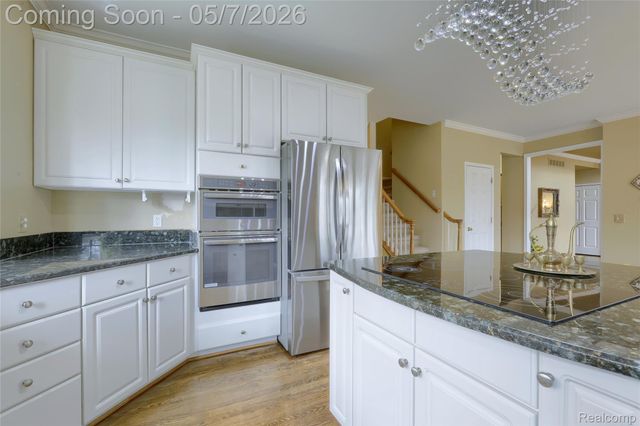 2007 Mapleridge Road, Rochester Hills, MI 48309