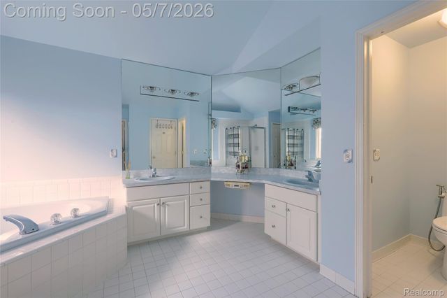 2007 Mapleridge Road, Rochester Hills, MI 48309