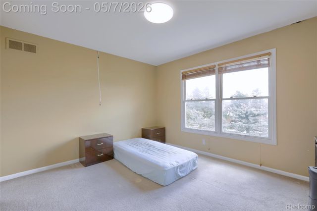 2007 Mapleridge Road, Rochester Hills, MI 48309