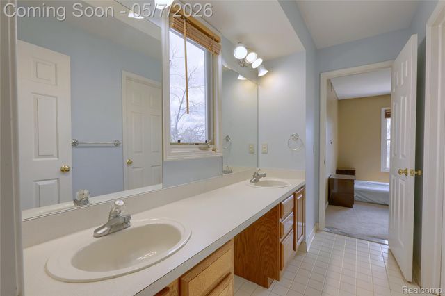 2007 Mapleridge Road, Rochester Hills, MI 48309
