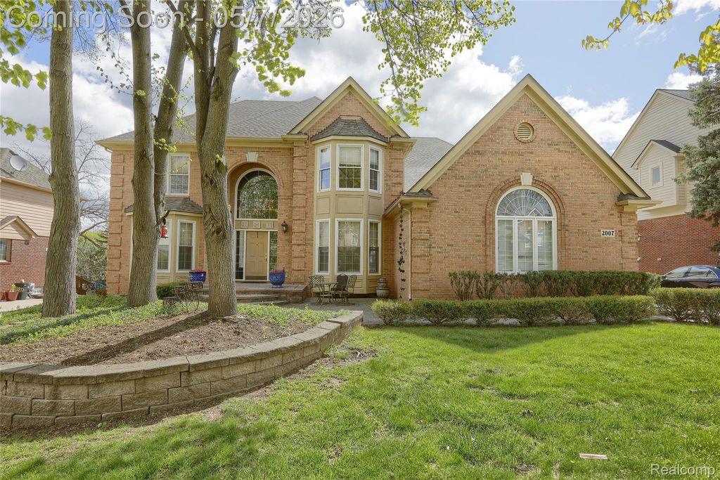 2007 Mapleridge Road, Rochester Hills, MI 48309