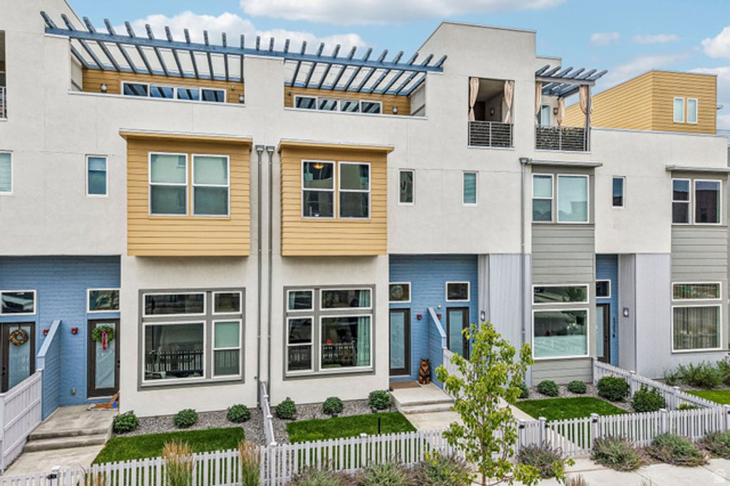 5297 W CENTER FIELD DR, South Jordan, UT 84009 — exterior