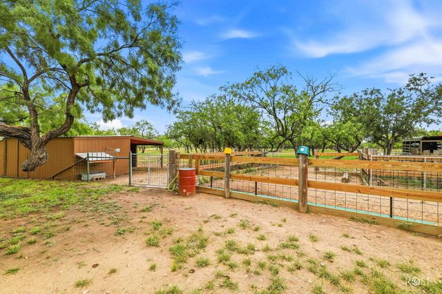 10275 W Carlsbad Loop, Carlsbad, TX 76934