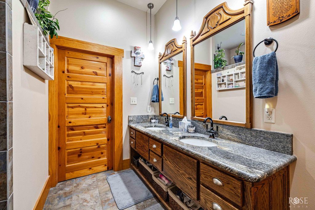 Image 31 of property listing at 10275 W Carlsbad Loop, Carlsbad, TX 76934