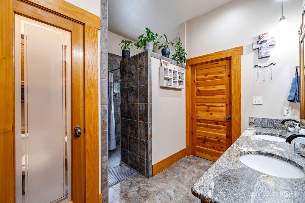 Image 32 of property listing at 10275 W Carlsbad Loop, Carlsbad, TX 76934