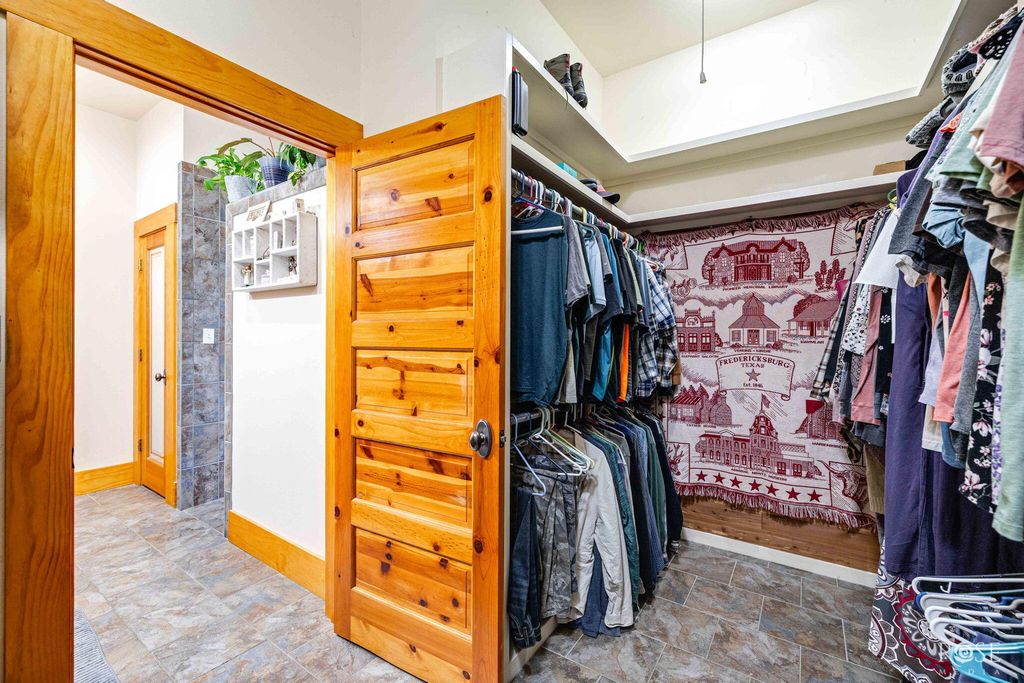 Image 34 of property listing at 10275 W Carlsbad Loop, Carlsbad, TX 76934