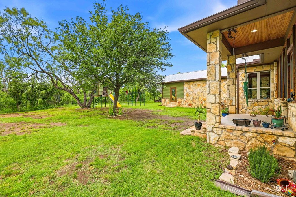 Image 48 of property listing at 10275 W Carlsbad Loop, Carlsbad, TX 76934