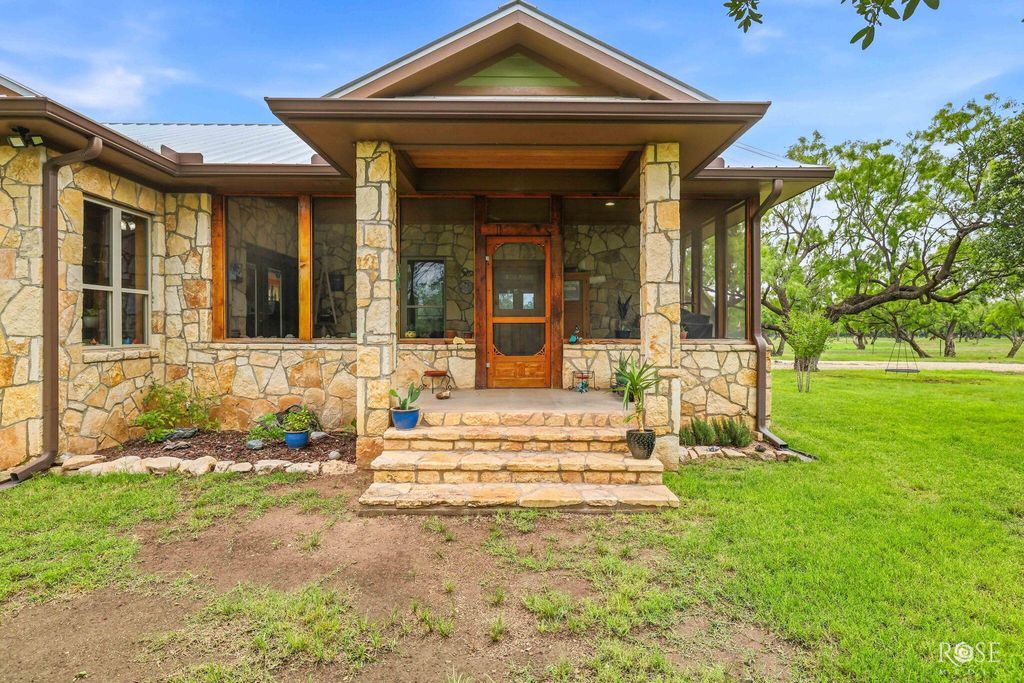 Image 50 of property listing at 10275 W Carlsbad Loop, Carlsbad, TX 76934