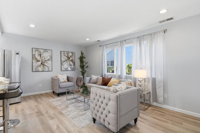2369 Oakwood Drive, East Palo Alto, CA 94303