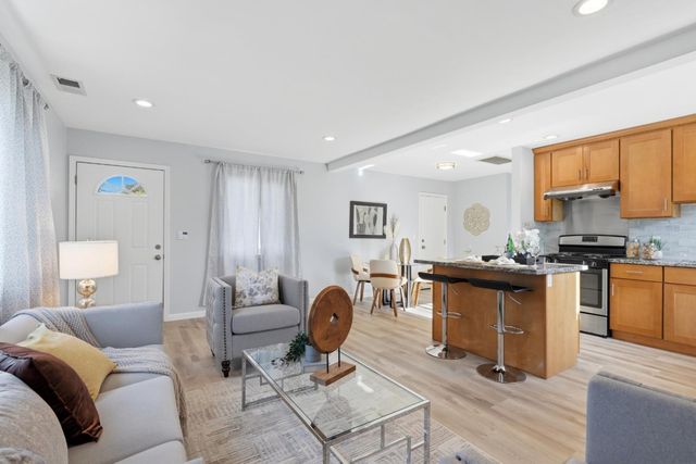 2369 Oakwood Drive, East Palo Alto, CA 94303
