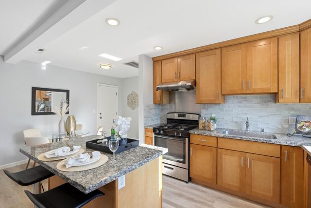 2369 Oakwood Drive, East Palo Alto, CA 94303