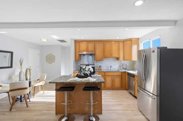2369 Oakwood Drive, East Palo Alto, CA 94303
