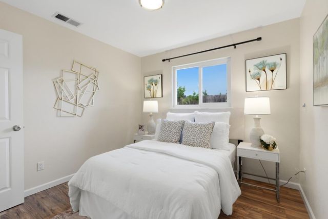 2369 Oakwood Drive, East Palo Alto, CA 94303