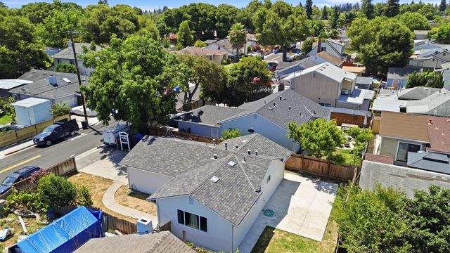 2369 Oakwood Drive, East Palo Alto, CA 94303