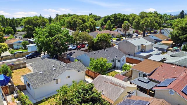 2369 Oakwood Drive, East Palo Alto, CA 94303