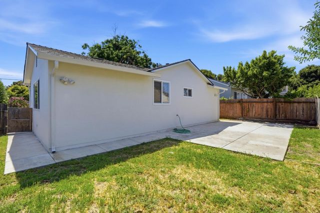 2369 Oakwood Drive, East Palo Alto, CA 94303